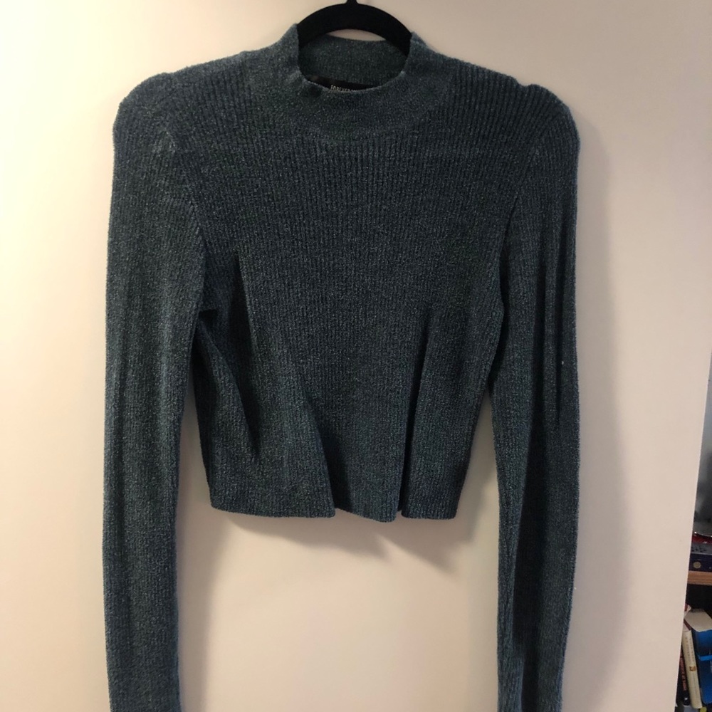 Mock neck crop top